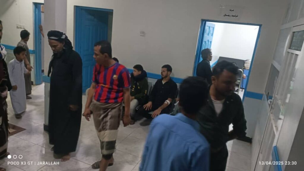 عاجل : 4 وفيات واكثر من 20 مصاب في حادث تصادم باصين لنقل المعتمرين بخط العبر "تفاصيل صور + فيديو" عاجل : 4 وفيات واكثر من 20 مصاب في حادث تصادم باصين لنقل المعتمرين بخط العبر "تفاصيل صور + فيديو"