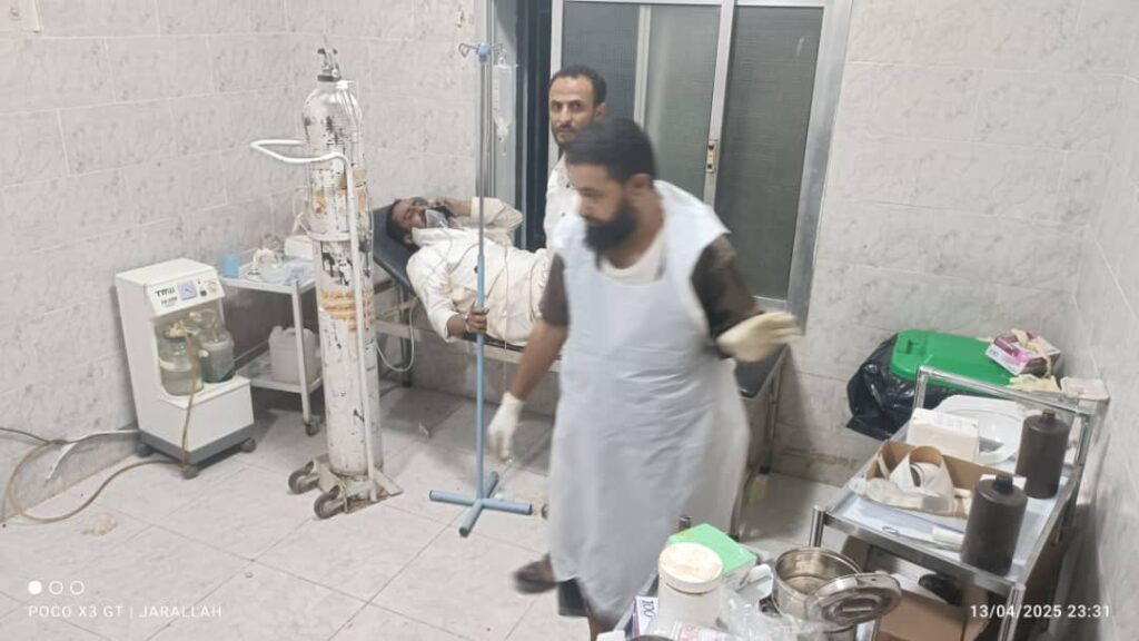 عاجل : 4 وفيات واكثر من 20 مصاب في حادث تصادم باصين لنقل المعتمرين بخط العبر "تفاصيل صور + فيديو" عاجل : 4 وفيات واكثر من 20 مصاب في حادث تصادم باصين لنقل المعتمرين بخط العبر "تفاصيل صور + فيديو"