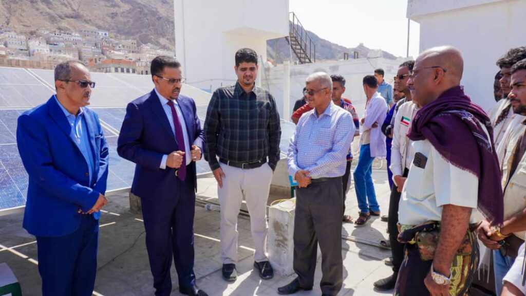 الأمين العام لمحلي حضرموت يدشّن مشروع الطاقة الشمسية بمستشفى المكلا للأمومة والطفولة الأمين العام لمحلي حضرموت يدشّن مشروع الطاقة الشمسية بمستشفى المكلا للأمومة والطفولة
