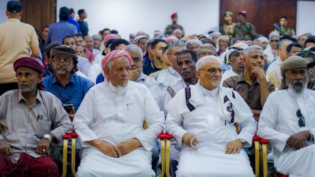 الكثيري يُشارك في اللقاء الموسَّع للمشائخ والشخصيات الاجتماعية في حضرموت الكثيري يُشارك في اللقاء الموسَّع للمشائخ والشخصيات الاجتماعية في حضرموت