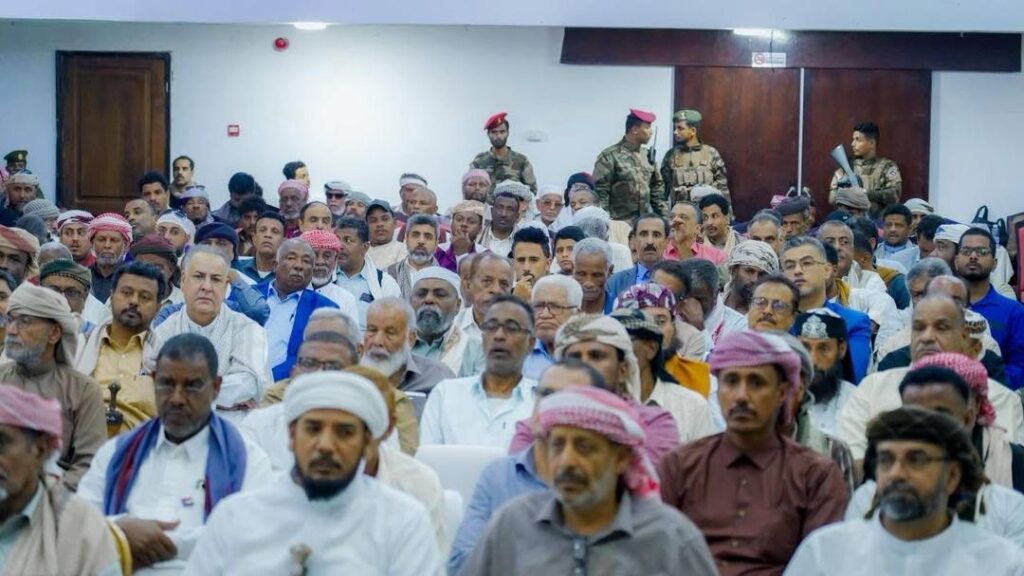 الكثيري يُشارك في اللقاء الموسَّع للمشائخ والشخصيات الاجتماعية في حضرموت الكثيري يُشارك في اللقاء الموسَّع للمشائخ والشخصيات الاجتماعية في حضرموت