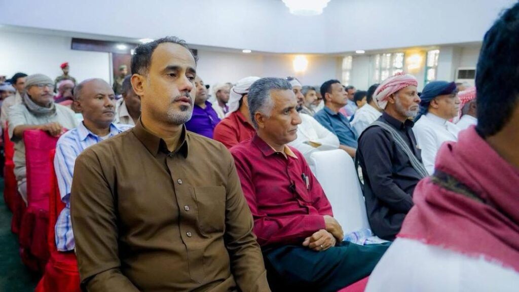 الكثيري يُشارك في اللقاء الموسَّع للمشائخ والشخصيات الاجتماعية في حضرموت الكثيري يُشارك في اللقاء الموسَّع للمشائخ والشخصيات الاجتماعية في حضرموت