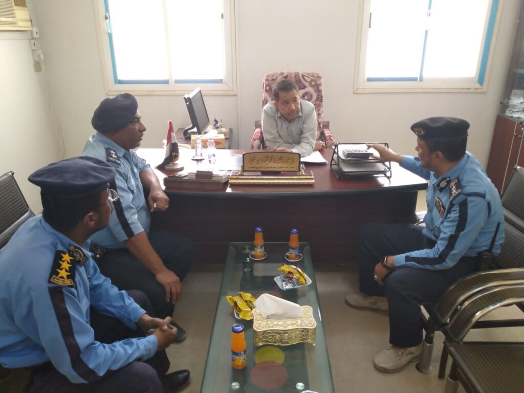 ضمن فعاليات أسبوع المرور العربي: العقيد العامري يلتقي بقيادات تنفيذية لتعزيز التوعية المرورية ضمن فعاليات أسبوع المرور العربي: العقيد العامري يلتقي بقيادات تنفيذية لتعزيز التوعية المرورية