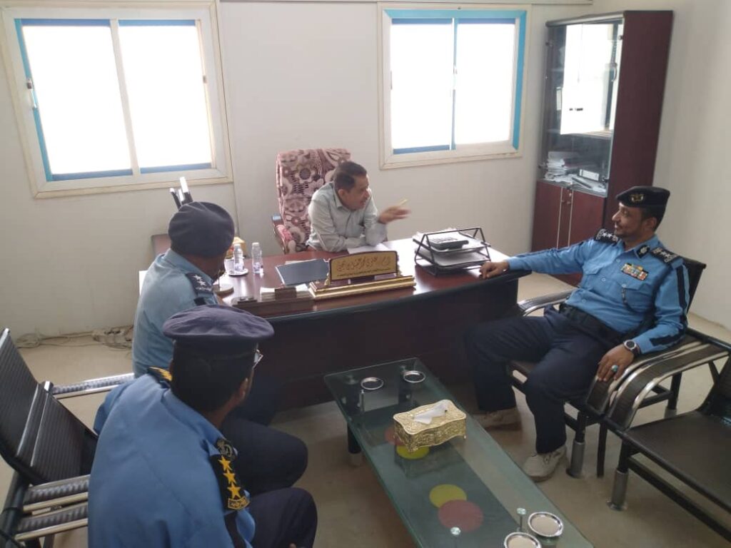 ضمن فعاليات أسبوع المرور العربي: العقيد العامري يلتقي بقيادات تنفيذية لتعزيز التوعية المرورية ضمن فعاليات أسبوع المرور العربي: العقيد العامري يلتقي بقيادات تنفيذية لتعزيز التوعية المرورية