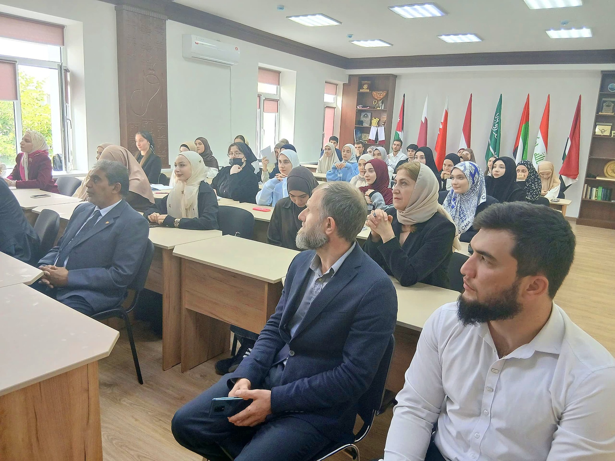 محاضرة بجامعة الشيشان تسلط الضوء على سياحة حضرموت البيئية ضمن فعاليات "أسبوع حضرموت في روسيا الاتحادية " محاضرة بجامعة الشيشان تسلط الضوء على سياحة حضرموت البيئية ضمن فعاليات "أسبوع حضرموت في روسيا الاتحادية "