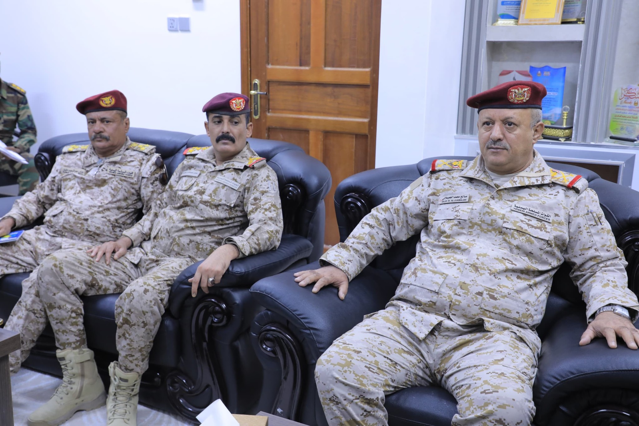 برئاسة الوكيل العامري اللجنة الأمنية بوادي وصحراء حضرموت تناقش مستجدات الوضع الأمني برئاسة الوكيل العامري اللجنة الأمنية بوادي وصحراء حضرموت تناقش مستجدات الوضع الأمني