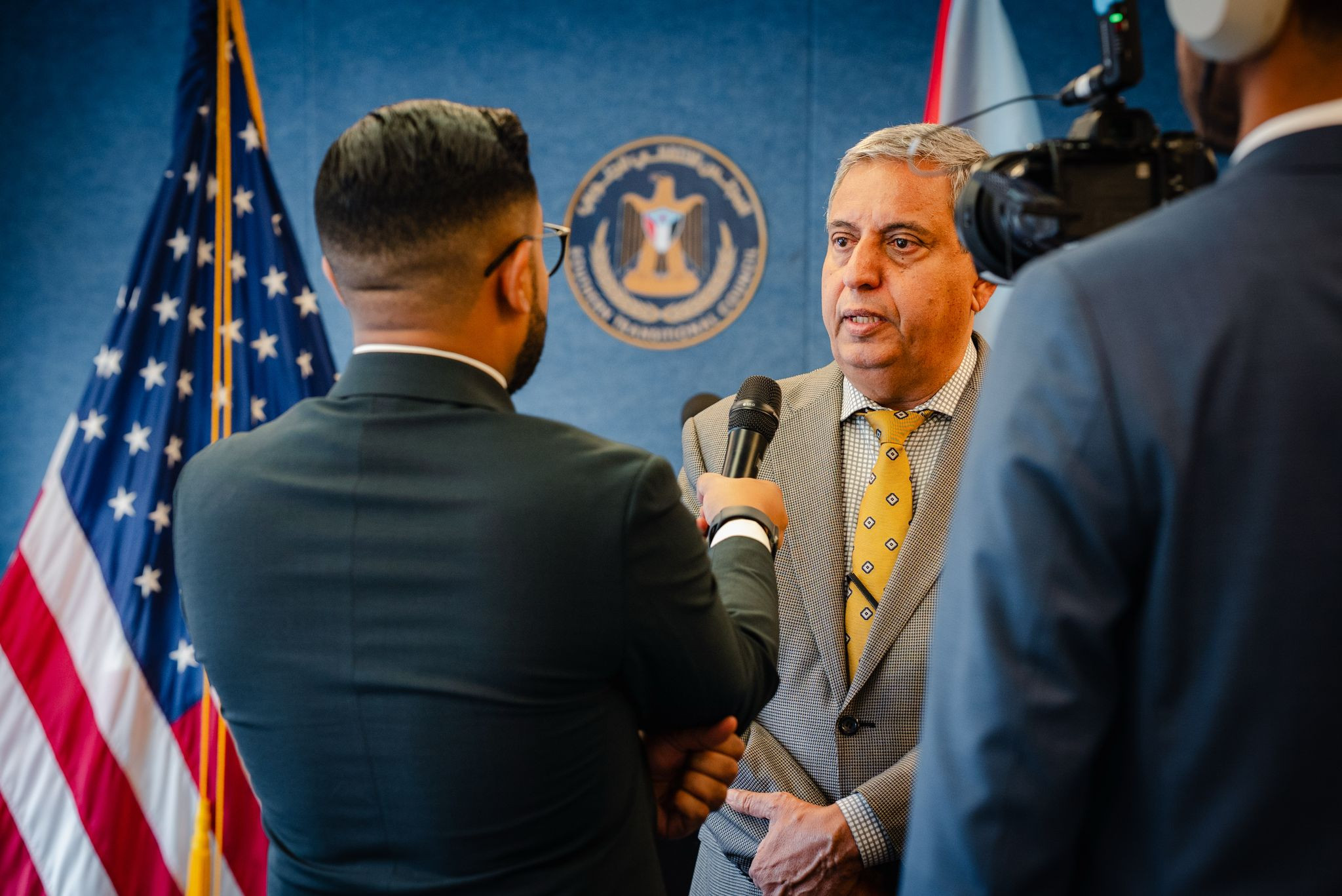 الرئيس الزُبيدي يدشّن بعثة المجلس الانتقالي الجنوبي في الولايات المتحدة الأمريكية الرئيس الزُبيدي يدشّن بعثة المجلس الانتقالي الجنوبي في الولايات المتحدة الأمريكية