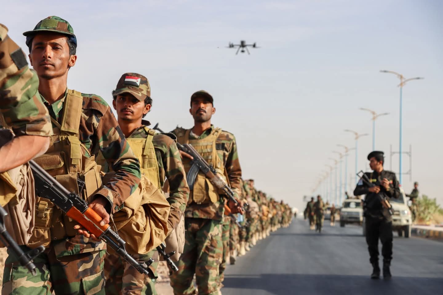 ضمن خطة التدريب القتالي.. مسير ميداني ناجح لأفراد اللواء الثاني دفاع شبوة ضمن خطة التدريب القتالي.. مسير ميداني ناجح لأفراد اللواء الثاني دفاع شبوة