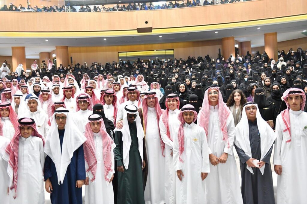 تكريم الطالبة وعد بن عفيف ضمن سفراء التفوق بتعليم جدة للعام الدراسي 1445هـ تكريم الطالبة وعد بن عفيف ضمن سفراء التفوق بتعليم جدة للعام الدراسي 1445هـ