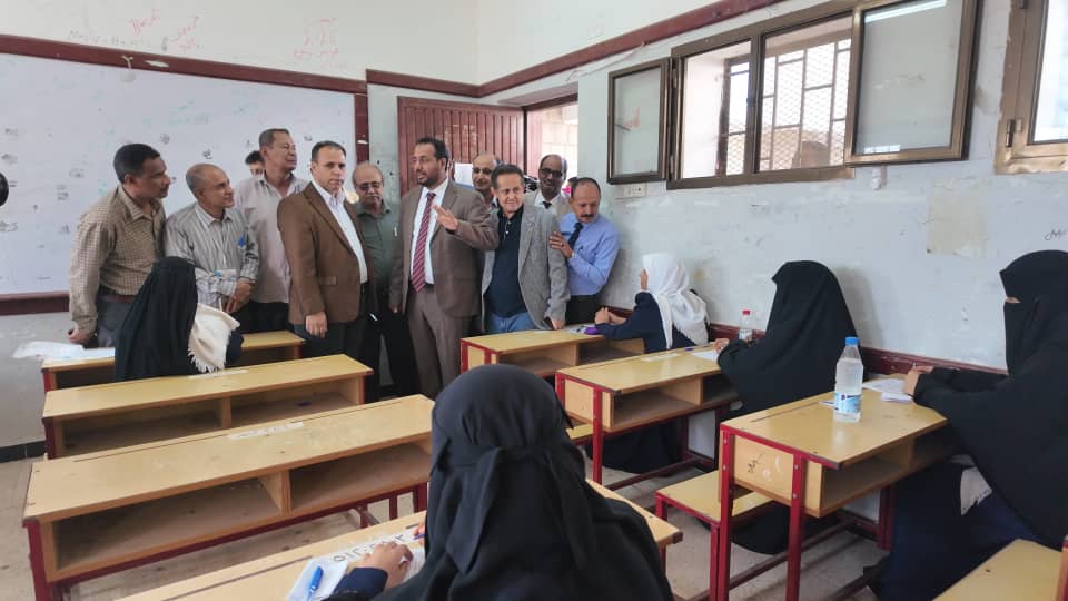 الوزير العكبري يدشن اختبارات شهادة الثانوية العامة للعام الدراسي ٢٠٢٥/٢٠٢٤م الوزير العكبري يدشن اختبارات شهادة الثانوية العامة للعام الدراسي ٢٠٢٥/٢٠٢٤م