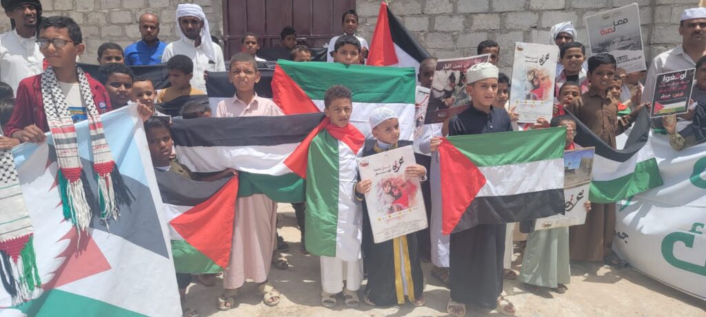 وقفة احتجاجية في تاربة تندد بالإبادة الجماعية في غزة وتدعو لنصرة المقاومة الفلسطينية "شاهد الصور" وقفة احتجاجية في تاربة تندد بالإبادة الجماعية في غزة وتدعو لنصرة المقاومة الفلسطينية "شاهد الصور"