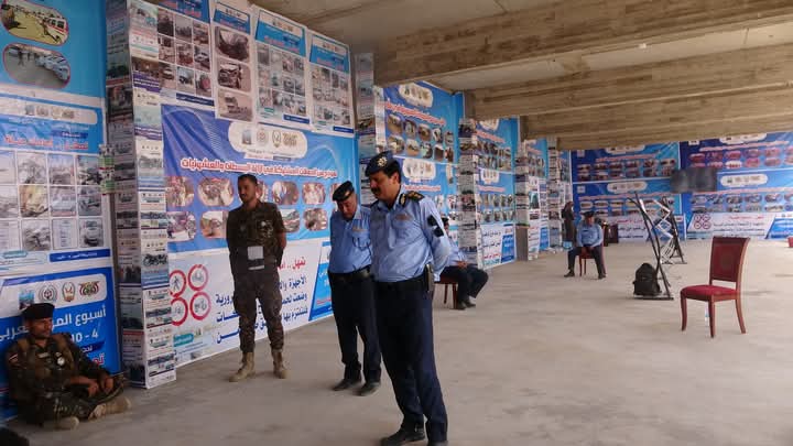 شرطة السير بمأرب تواصل فعاليات أسبوع المرور العربي بمحاضرات توعوية لمنتسبي الأمن. شرطة السير بمأرب تواصل فعاليات أسبوع المرور العربي بمحاضرات توعوية لمنتسبي الأمن.