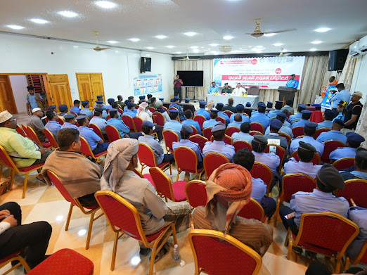 اختتام فعاليات أسبوع المرور العربي الموحد بوادي وصحراء حضرموت تحت شعار "تهمل .. أمامك حياة" - شاهد الصور اختتام فعاليات أسبوع المرور العربي الموحد بوادي وصحراء حضرموت تحت شعار "تهمل .. أمامك حياة" - شاهد الصور