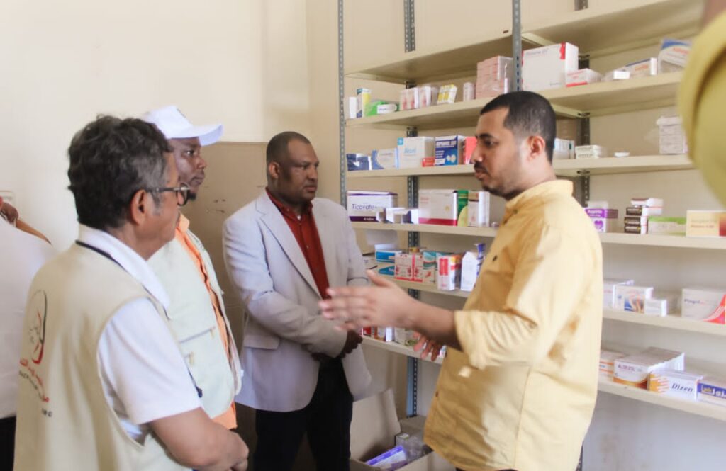 مدير الصحة في بروم ميفع يتفقد سير مشروع العيادات الطبية المتنقلة بالمركز الصحي بميفع مدير الصحة في بروم ميفع يتفقد سير مشروع العيادات الطبية المتنقلة بالمركز الصحي بميفع