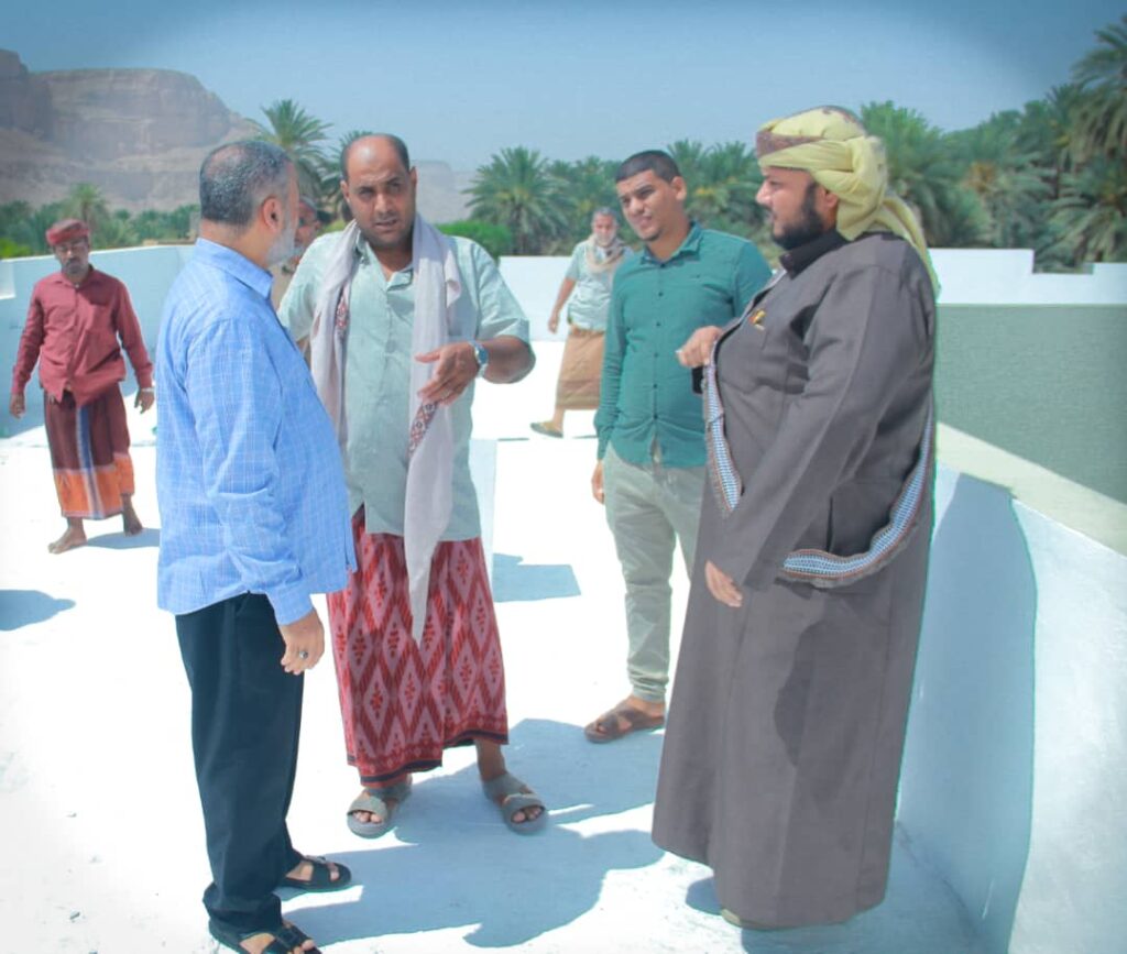 بتمويل "مؤسسة الثواب" افتتاح مدرسة "دار إبن العباس" لتعليم القرآن الكريم والعلوم الشرعية بمنطقة العقاد بالقطن "صور" بتمويل "مؤسسة الثواب" افتتاح مدرسة "دار إبن العباس" لتعليم القرآن الكريم والعلوم الشرعية بمنطقة العقاد بالقطن "صور"