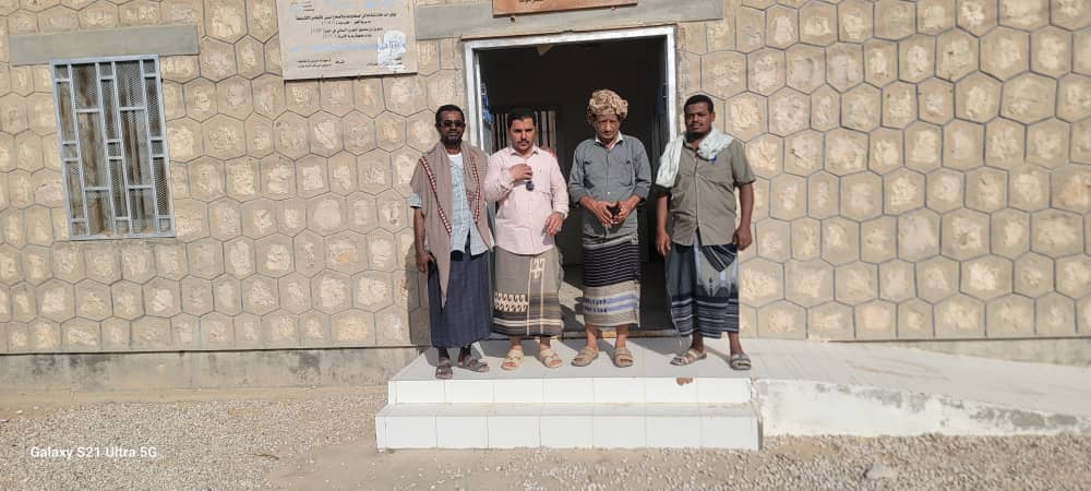 نائب مدير عام الصحه العامري يطلع على سير العمل بالوحده الصحيه بمنطقة الوهد بمديرية العبر نائب مدير عام الصحه العامري يطلع على سير العمل بالوحده الصحيه بمنطقة الوهد بمديرية العبر