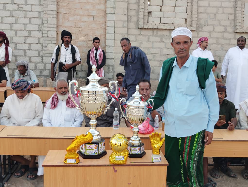 هلال غصيص يتوج بطلاً في ختام دوري الفقيد النقيب حداد سعيد باسباع بمدينة هينن هلال غصيص يتوج بطلاً في ختام دوري الفقيد النقيب حداد سعيد باسباع بمدينة هينن