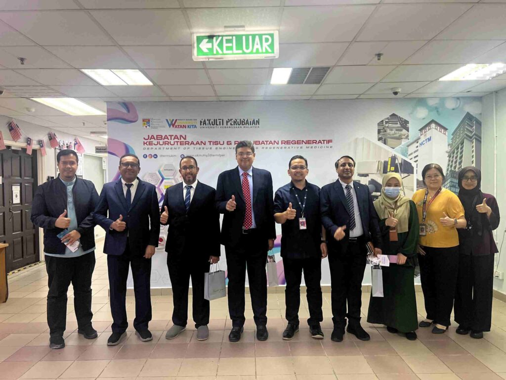 عمادة كليه الطب والعلوم الصحية بجامعة حضرموت تشارك في مؤتمر دولي للإتحاد العالمي للتعليم الطبي WFME عمادة كليه الطب والعلوم الصحية بجامعة حضرموت تشارك في مؤتمر دولي للإتحاد العالمي للتعليم الطبي WFME