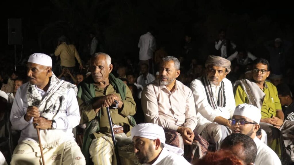 بحضور وكيل المحافظة الجيلاني .. منتدى شباب الصفوة بعدن يقيم الاحتفال السنوي ليوم المسجد لمساجد دوعن بمنطقة حصن باصم بحضور وكيل المحافظة الجيلاني .. منتدى شباب الصفوة بعدن يقيم الاحتفال السنوي ليوم المسجد لمساجد دوعن بمنطقة حصن باصم