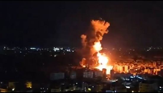 إيران تهدد بهجوم "مدمّر" على إسرائيل خلال ساعات.. والتل أبيب تتأهب لسيناريوهات التصعيد - إيران تهدد بهجوم "مدمّر" على إسرائيل خلال ساعات.. والتل أبيب تتأهب لسيناريوهات التصعيد -