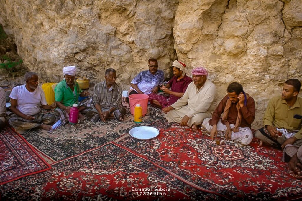 أهالي غنيمة بوادي تاربة م/ سيئون يحتفلون بفعالية مطلع الحطب السنوي ومسابقة الرماية للسنة الخامسة والعشرين وتكريم الفائزين. أهالي غنيمة بوادي تاربة م/ سيئون يحتفلون بفعالية مطلع الحطب السنوي ومسابقة الرماية للسنة الخامسة والعشرين وتكريم الفائزين.