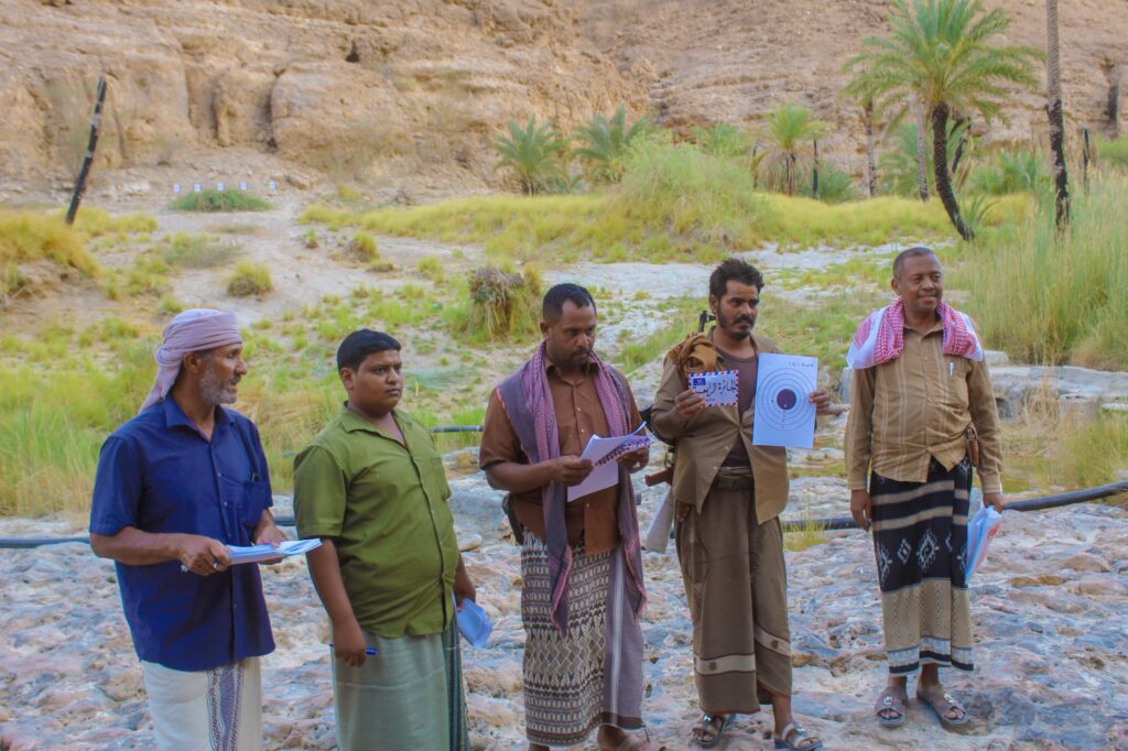 أهالي غنيمة بوادي تاربة م/ سيئون يحتفلون بفعالية مطلع الحطب السنوي ومسابقة الرماية للسنة الخامسة والعشرين وتكريم الفائزين. أهالي غنيمة بوادي تاربة م/ سيئون يحتفلون بفعالية مطلع الحطب السنوي ومسابقة الرماية للسنة الخامسة والعشرين وتكريم الفائزين.