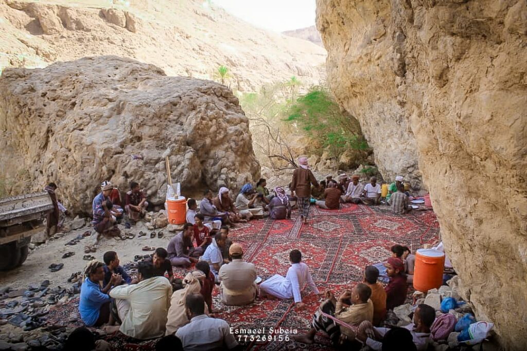 أهالي غنيمة بوادي تاربة م/ سيئون يحتفلون بفعالية مطلع الحطب السنوي ومسابقة الرماية للسنة الخامسة والعشرين وتكريم الفائزين. أهالي غنيمة بوادي تاربة م/ سيئون يحتفلون بفعالية مطلع الحطب السنوي ومسابقة الرماية للسنة الخامسة والعشرين وتكريم الفائزين.