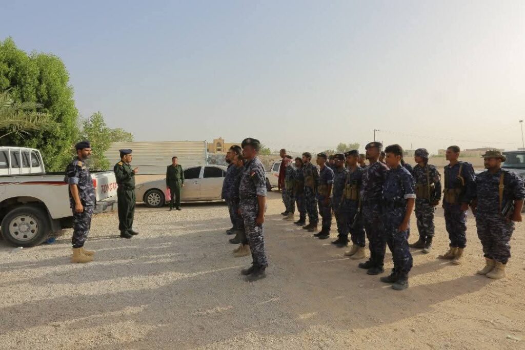 نائب مدير عام الأمن بوادي حضرموت يتفقد الوحدات الأمنية بمناسبة عيد الاضحى المبارك نائب مدير عام الأمن بوادي حضرموت يتفقد الوحدات الأمنية بمناسبة عيد الاضحى المبارك