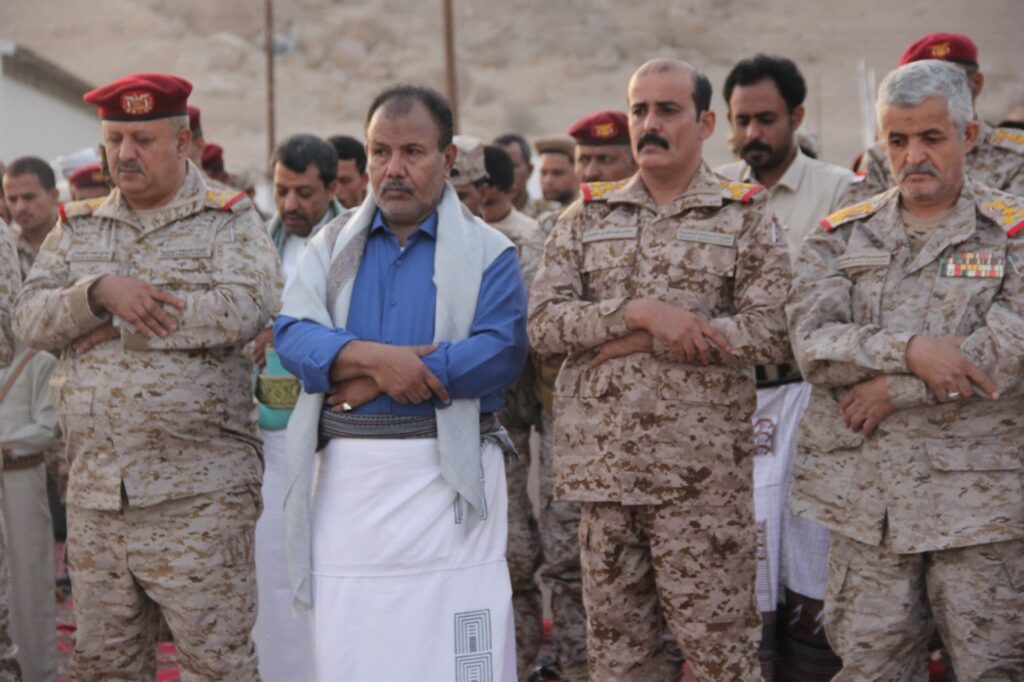 قيادة المنطقة العسكرية الاولى وقيادة السلطة المحلية يوديان صلاة عيد الاضحى مع جموع الضباط والافراد. قيادة المنطقة العسكرية الاولى وقيادة السلطة المحلية يوديان صلاة عيد الاضحى مع جموع الضباط والافراد.