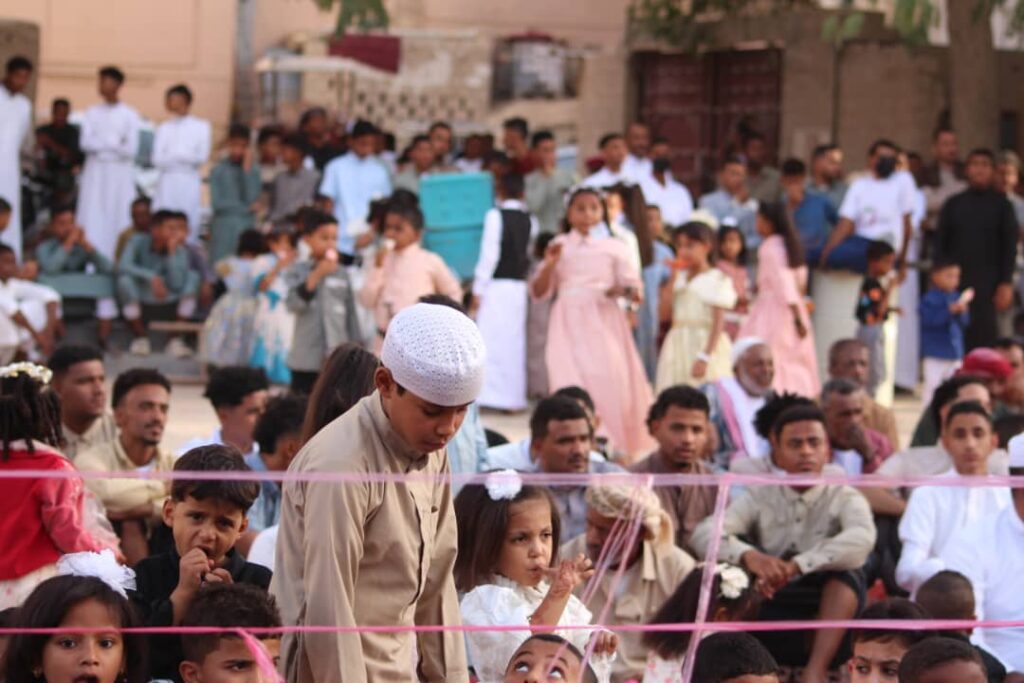 منتدى الحياة بالغرفة يُنظم المهرجان الكرنفالي العيدي الثالث عشر وسط حضور جماهيري واسع منتدى الحياة بالغرفة يُنظم المهرجان الكرنفالي العيدي الثالث عشر وسط حضور جماهيري واسع