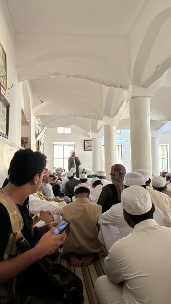 مشايخ ومرجعيات قبائل يافع بني مالك وآل هرهره حضرموت في زيارة لمنصب سادة ومنصب عينات ومقدم طائلة بني ظنة للتهنئة والمعاودة بمناسبة عيد الأضحى المبارك "شاهد الصور" مشايخ ومرجعيات قبائل يافع بني مالك وآل هرهره حضرموت في زيارة لمنصب سادة ومنصب عينات ومقدم طائلة بني ظنة للتهنئة والمعاودة بمناسبة عيد الأضحى المبارك "شاهد الصور"