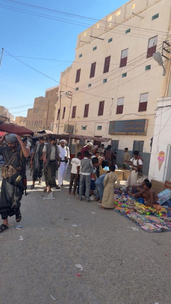 مديرية شبام تسجّل نموذجاً للأمن والاستقرار بفضل حضور ميداني لافت بقيادة العميد بن حبيش مديرية شبام تسجّل نموذجاً للأمن والاستقرار بفضل حضور ميداني لافت بقيادة العميد بن حبيش