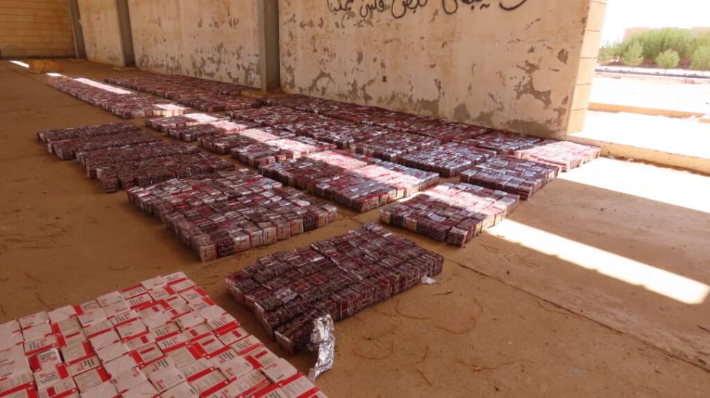 في انجاز امني كبير .. كتيبة أمن الوديعة تحبط تهريب مليونًا وخمسة آلاف قرص مخدر كانت في طريقها إلى السعودية مخبأة في شاحنة تبريد "شاهد الصور" في انجاز امني كبير .. كتيبة أمن الوديعة تحبط تهريب مليونًا وخمسة آلاف قرص مخدر كانت في طريقها إلى السعودية مخبأة في شاحنة تبريد "شاهد الصور"