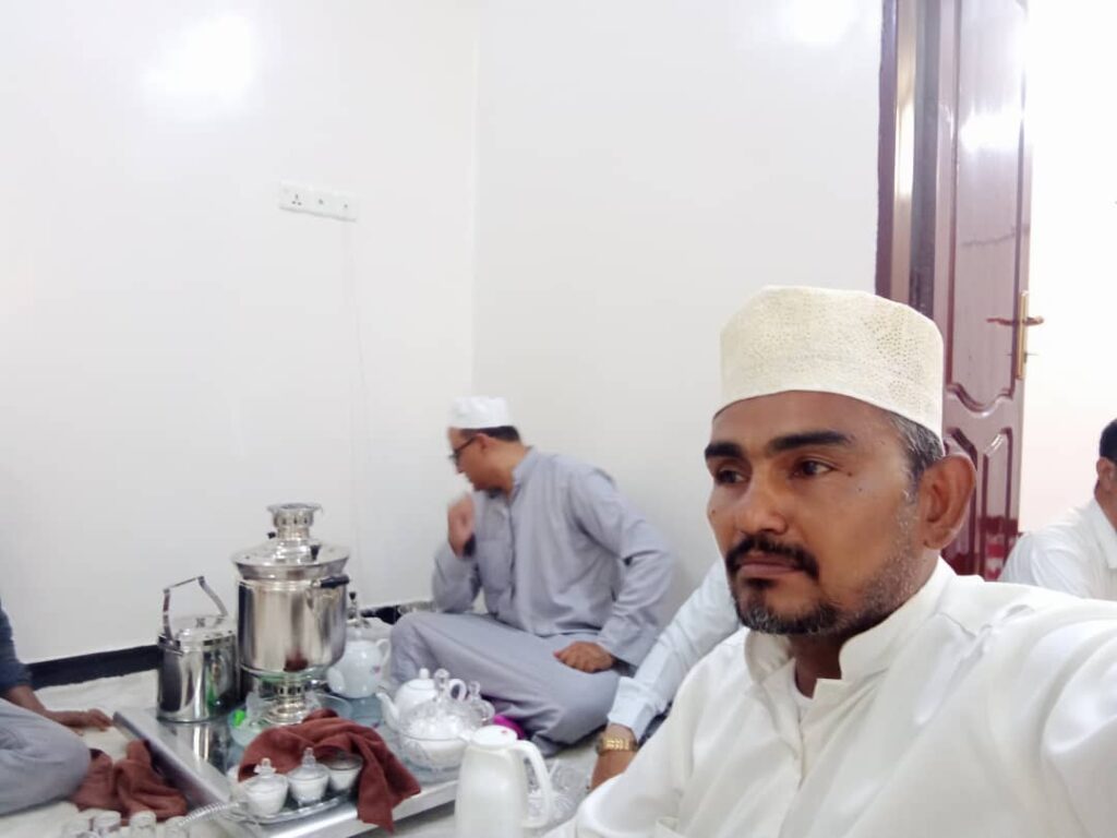 دفعة ثانوية الصبان. للعام 95-96 تعود إلى أرض الذكريات في سيئون وتُحيي حنين الزمن الجميل "صور" دفعة ثانوية الصبان. للعام 95-96 تعود إلى أرض الذكريات في سيئون وتُحيي حنين الزمن الجميل "صور"