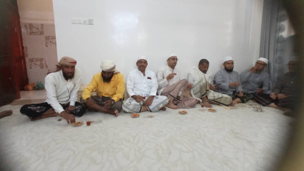 دفعة ثانوية الصبان. للعام 95-96 تعود إلى أرض الذكريات في سيئون وتُحيي حنين الزمن الجميل "صور" دفعة ثانوية الصبان. للعام 95-96 تعود إلى أرض الذكريات في سيئون وتُحيي حنين الزمن الجميل "صور"