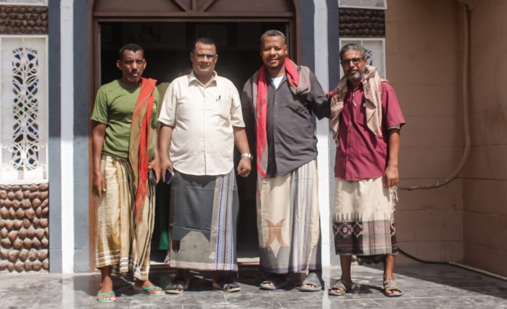 بعثة فريق وحدة غيضة البهيش تزور متحف المحضار وتغير محل الإقامة من نادي سمعون إلى مسابح المهدمي بعثة فريق وحدة غيضة البهيش تزور متحف المحضار وتغير محل الإقامة من نادي سمعون إلى مسابح المهدمي