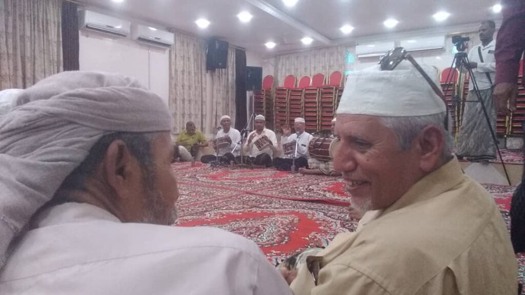 خريجي ثانوية سيئون ٨٢-٨٣ يقيمون تجمعهم السنوي الخامس خريجي ثانوية سيئون ٨٢-٨٣ يقيمون تجمعهم السنوي الخامس