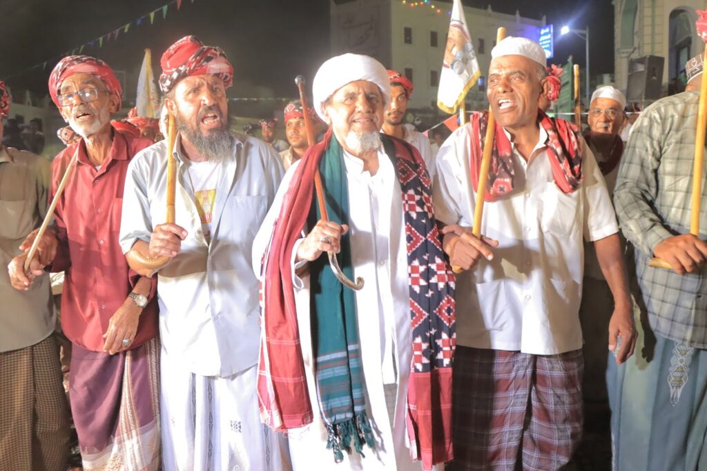 في مهرجان للموروث الشعبي للعبة الشبواني شهدته المدينة:سحيل سيئون يقيم ملك المطالع للألعاب الشعبية الأصالة والتأريخ "شاهد الصور" في مهرجان للموروث الشعبي للعبة الشبواني شهدته المدينة:سحيل سيئون يقيم ملك المطالع للألعاب الشعبية الأصالة والتأريخ "شاهد الصور"