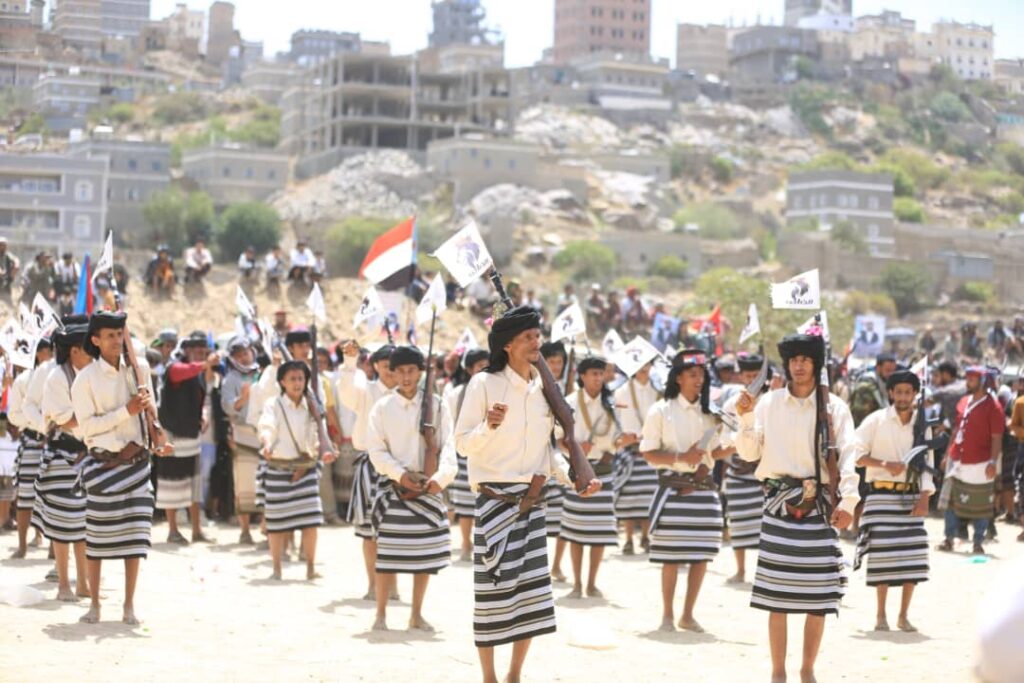 الموسطة تحتضن فعاليات اليوم الثالث من مهرجان يافع التراثي وسط حضور رسمي وشعبي الموسطة تحتضن فعاليات اليوم الثالث من مهرجان يافع التراثي وسط حضور رسمي وشعبي