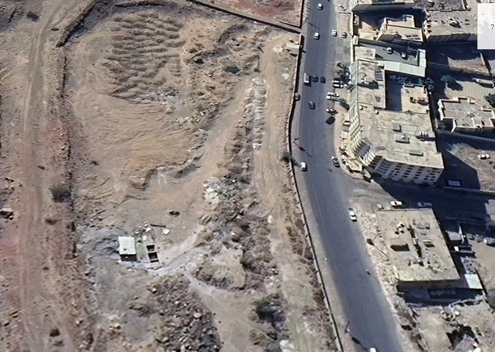 "منطقة أمنية مغلقة للحوثيين".. ما الذي استهدفته الغارات الأمريكية الإسرائيلية على منطقة السبعين جنوب صنعاء؟ "منطقة أمنية مغلقة للحوثيين".. ما الذي استهدفته الغارات الأمريكية الإسرائيلية على منطقة السبعين جنوب صنعاء؟