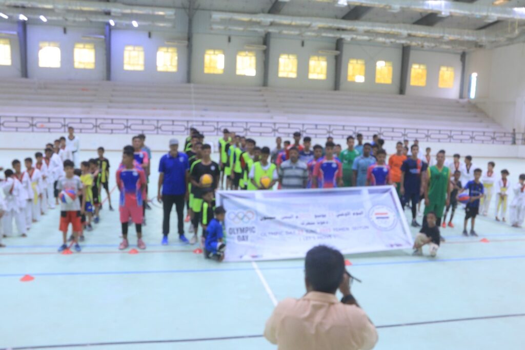 شاهد بالصور … أستعراض شبابي ورياضي بمناسبة اليوم العالمي الأولمبي بمدينة سيئون شاهد بالصور … أستعراض شبابي ورياضي بمناسبة اليوم العالمي الأولمبي بمدينة سيئون