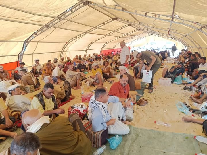 ردفان تستقبل وفد الصبيحة في لقاء عزاء يعزز عمق الروابط الأخوية ردفان تستقبل وفد الصبيحة في لقاء عزاء يعزز عمق الروابط الأخوية