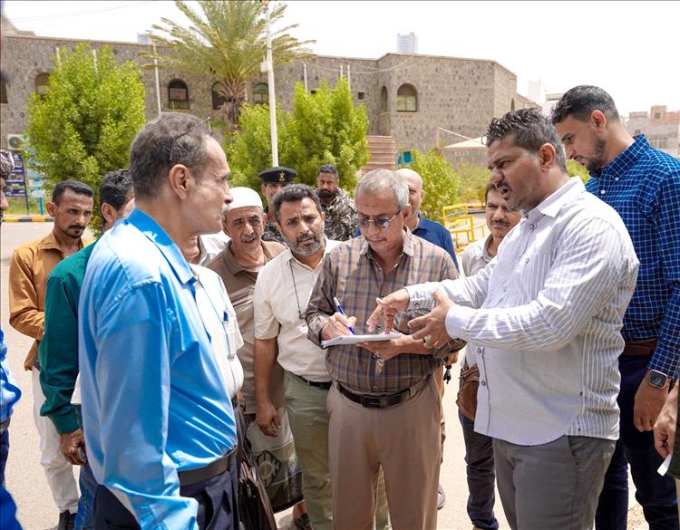 اخبار وتقارير - إثر قصور وإهمال فاضح.. معاوية يوجه بفتح تحقيق في مستشفى الامراض النفسية اخبار وتقارير - إثر قصور وإهمال فاضح.. معاوية يوجه بفتح تحقيق في مستشفى الامراض النفسية