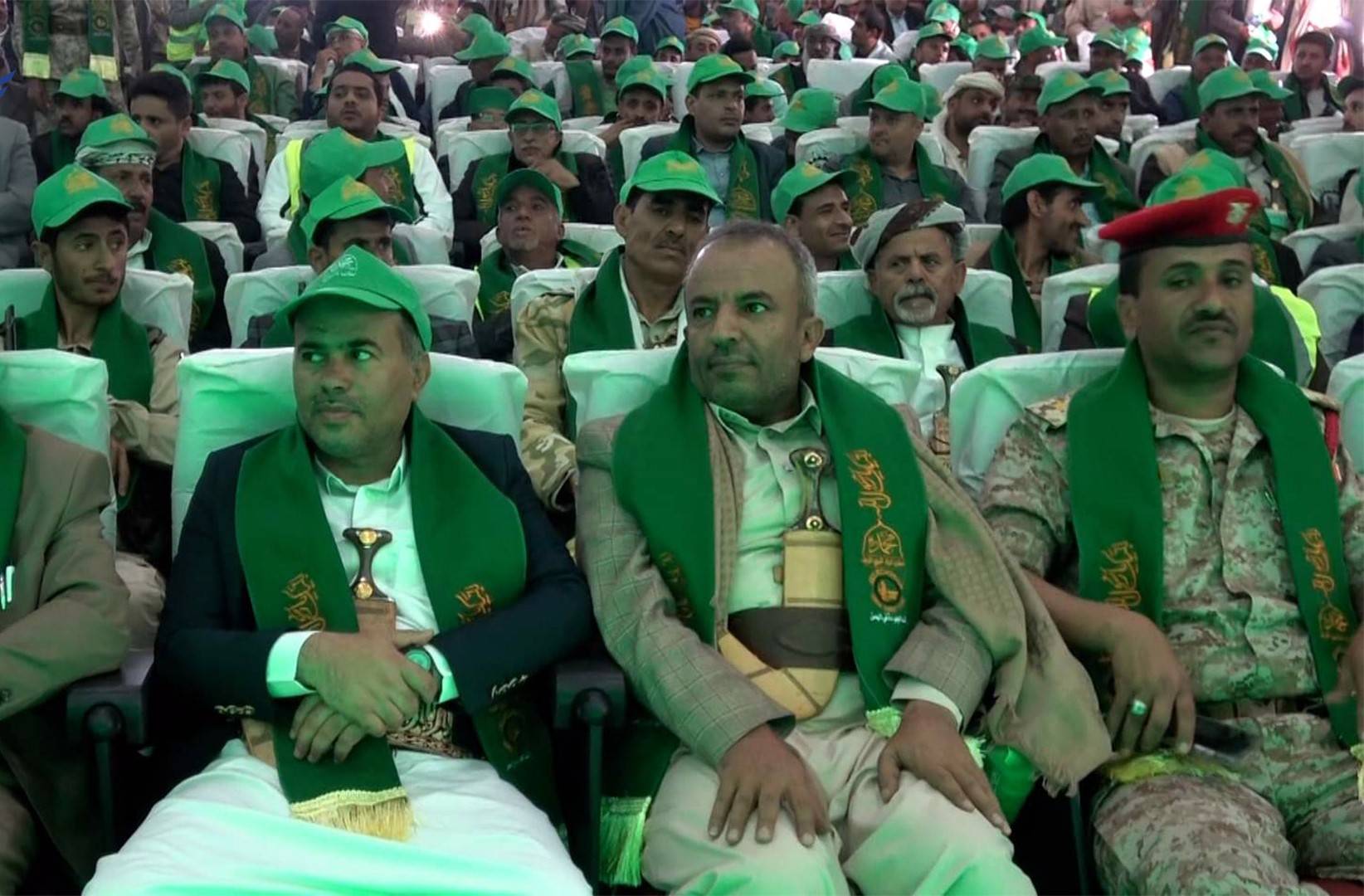 الحوثيون يواجهون احتجاجات عمالية في عمران بالاعتقالات الحوثيون يواجهون احتجاجات عمالية في عمران بالاعتقالات