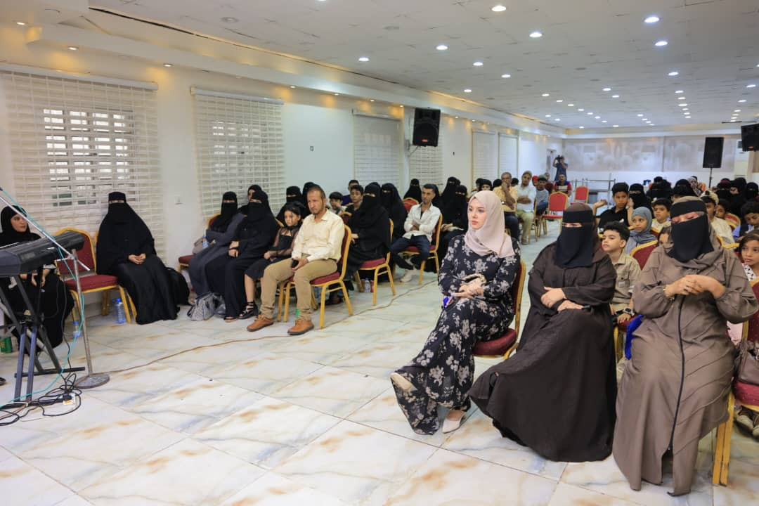 الأمانة العامة تنظم مسابقة فن الإلقاء الشعري لأطفال الجنوب الأمانة العامة تنظم مسابقة فن الإلقاء الشعري لأطفال الجنوب