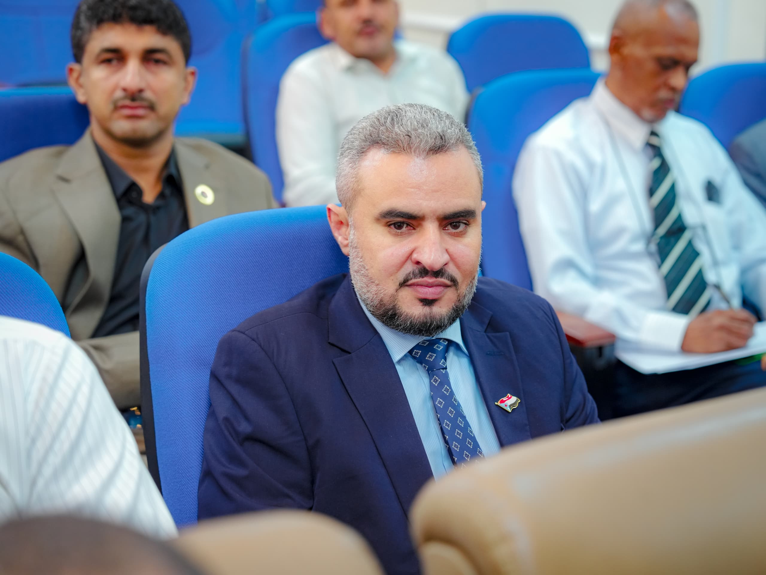 الرئيس الزُبيدي يرأس اجتماعاً موسعاً لقيادات المجلس الانتقالي الجنوبي الرئيس الزُبيدي يرأس اجتماعاً موسعاً لقيادات المجلس الانتقالي الجنوبي