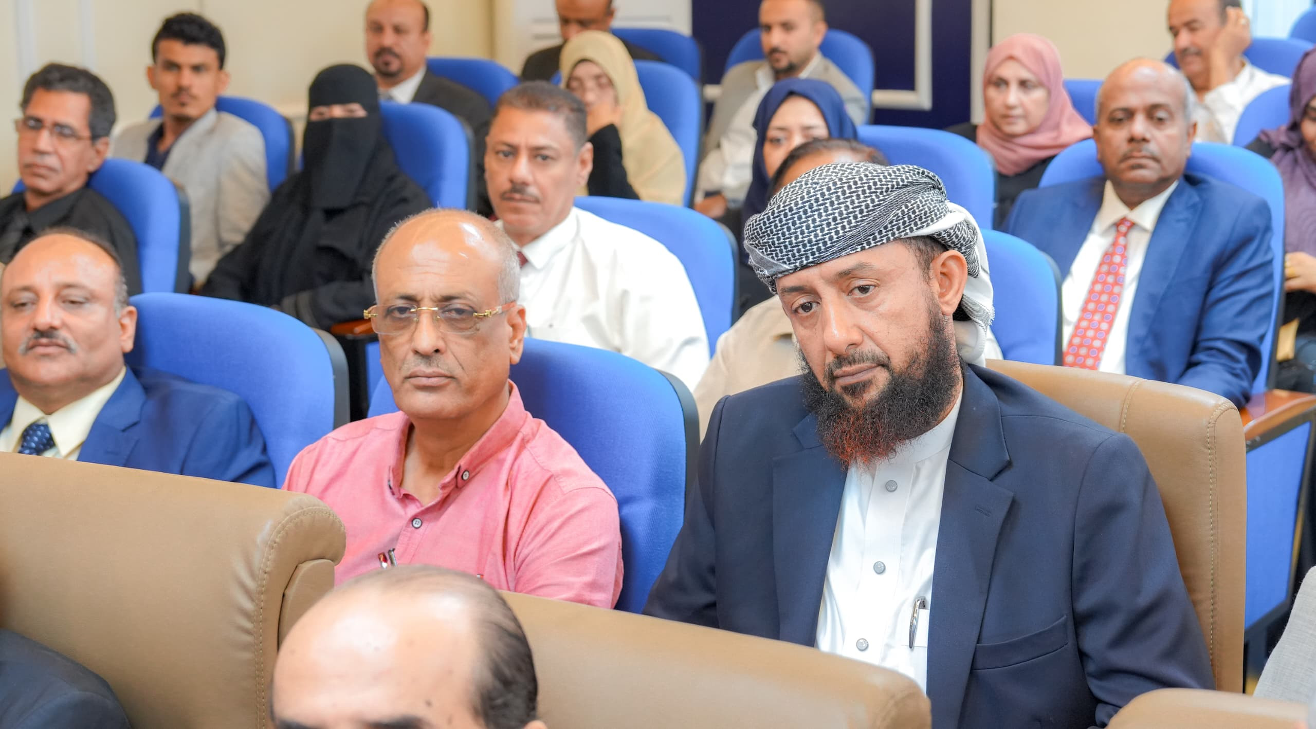 الرئيس الزُبيدي يرأس اجتماعاً موسعاً لقيادات المجلس الانتقالي الجنوبي الرئيس الزُبيدي يرأس اجتماعاً موسعاً لقيادات المجلس الانتقالي الجنوبي