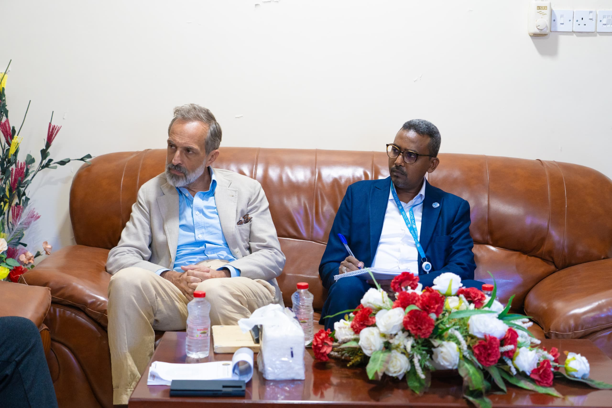 الشرفي يبحث مع منسق الأمم المتحدة سبل تعزيز التعاون الإنساني والتنموي وتسهيل عمل المنظمات الدولية في الجنوب الشرفي يبحث مع منسق الأمم المتحدة سبل تعزيز التعاون الإنساني والتنموي وتسهيل عمل المنظمات الدولية في الجنوب