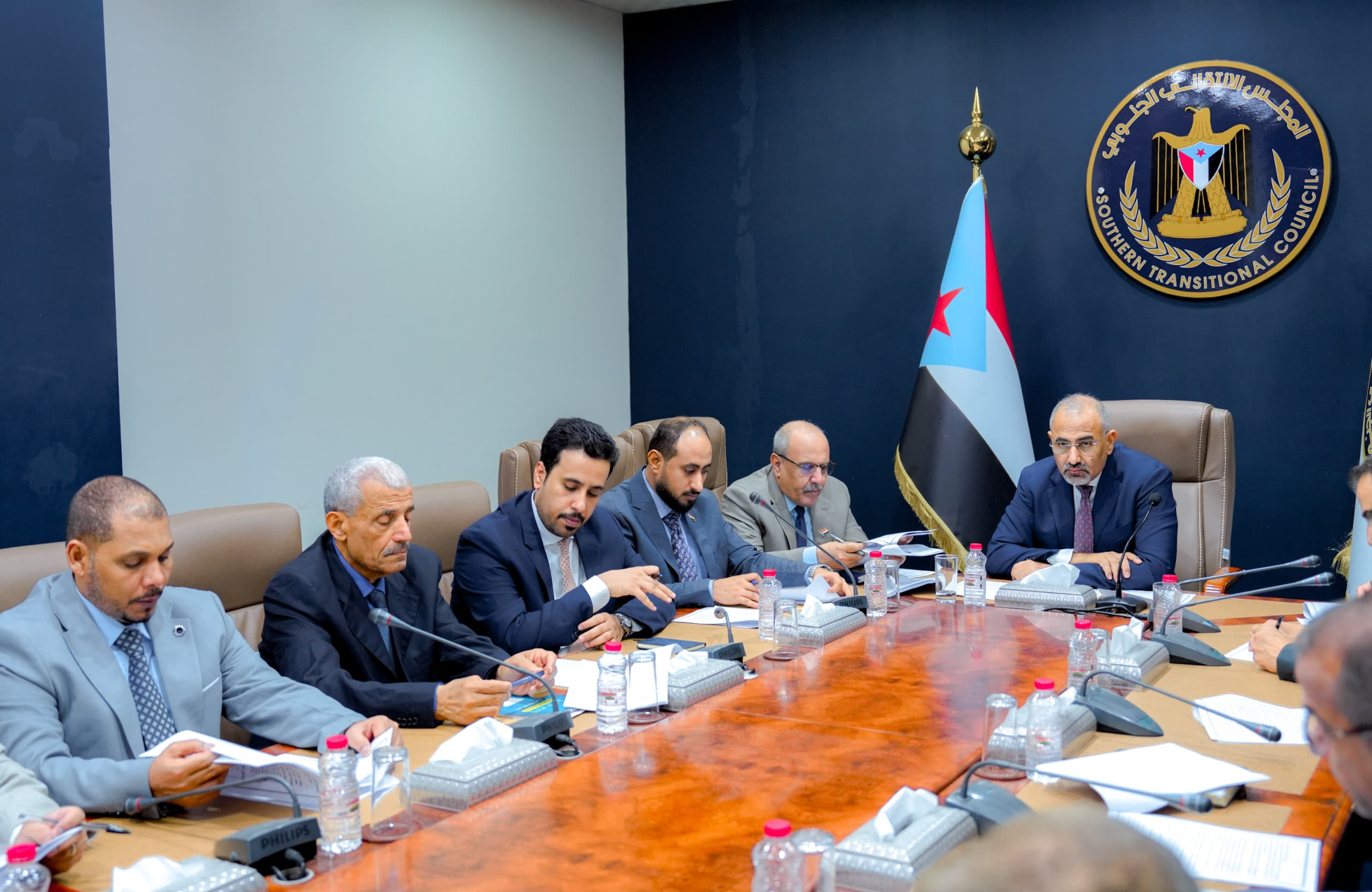 هيئة الرئاسة تقف أمام مستجدات الأوضاع المحلية وخطط التطوير التنظيمي بالمجلس هيئة الرئاسة تقف أمام مستجدات الأوضاع المحلية وخطط التطوير التنظيمي بالمجلس
