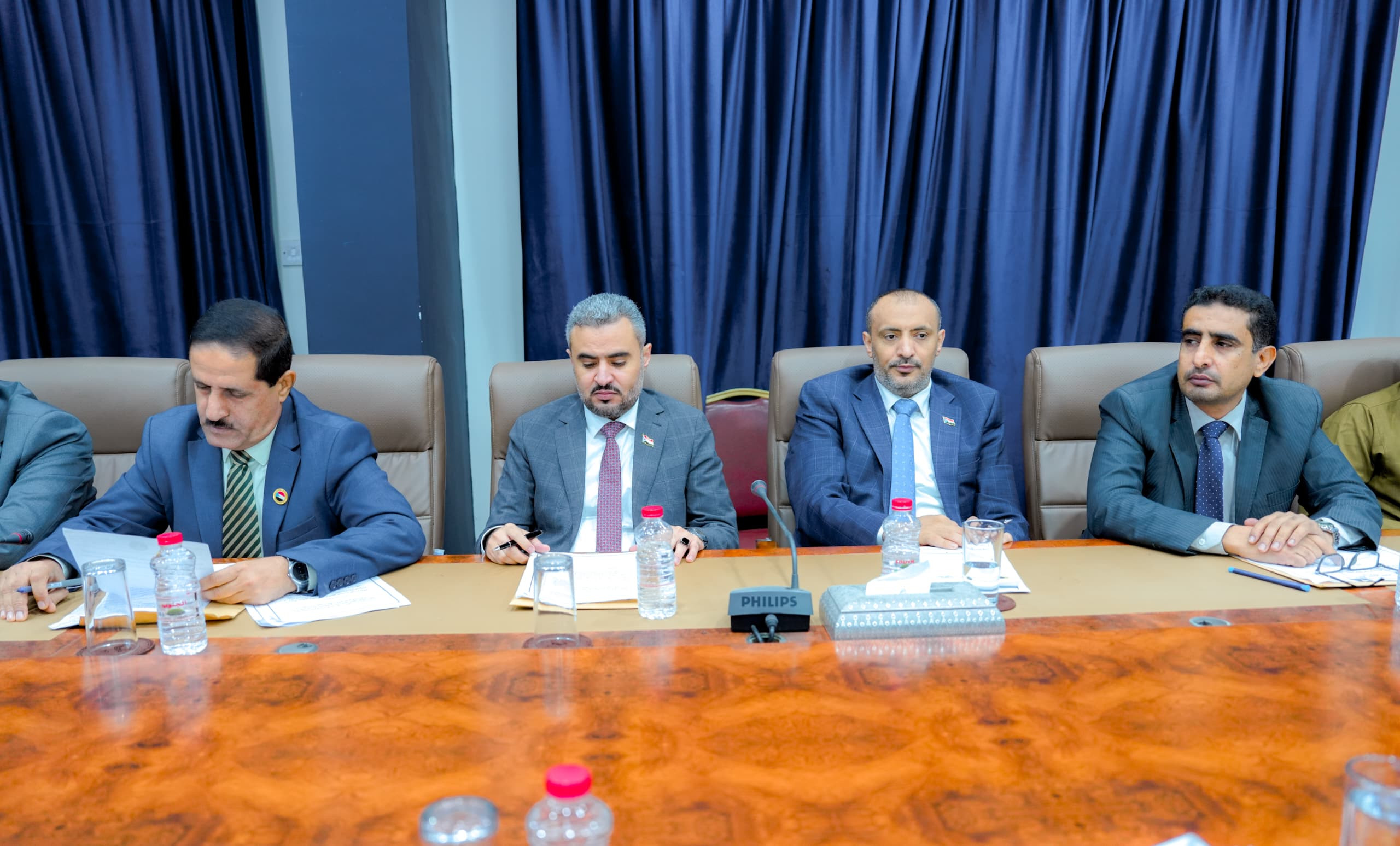 هيئة الرئاسة تقف أمام مستجدات الأوضاع المحلية وخطط التطوير التنظيمي بالمجلس هيئة الرئاسة تقف أمام مستجدات الأوضاع المحلية وخطط التطوير التنظيمي بالمجلس